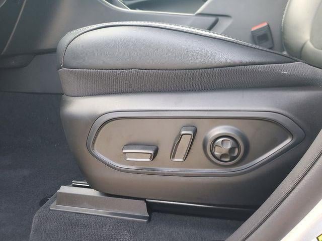 2026 Jeep Grand Cherokee GRAND CHEROKEE L LAREDO ALTITUDE 4X2