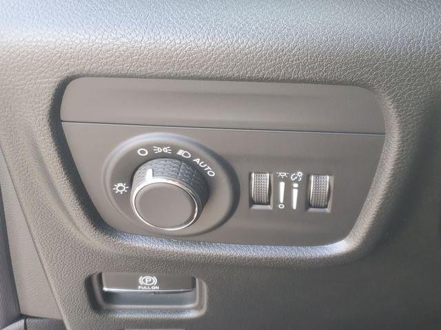 2026 Jeep Grand Cherokee GRAND CHEROKEE L LAREDO ALTITUDE 4X2