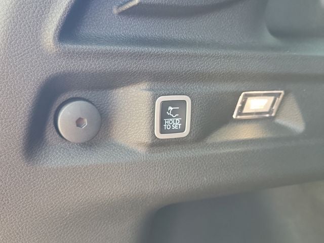 2026 Jeep Grand Cherokee GRAND CHEROKEE L LAREDO ALTITUDE 4X2