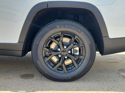 2026 Jeep Grand Cherokee GRAND CHEROKEE L LAREDO ALTITUDE 4X2