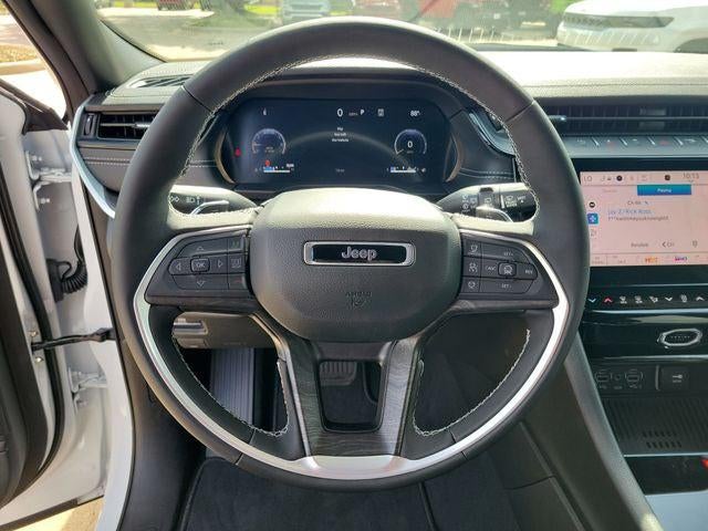 2026 Jeep Grand Cherokee GRAND CHEROKEE L LAREDO ALTITUDE 4X2