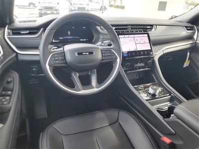 2025 Jeep Grand Cherokee GRAND CHEROKEE L LIMITED 4X2