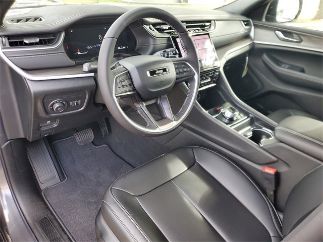 2025 Jeep Grand Cherokee GRAND CHEROKEE L LIMITED 4X2