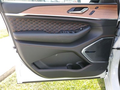 2026 Jeep Grand Cherokee L Summit