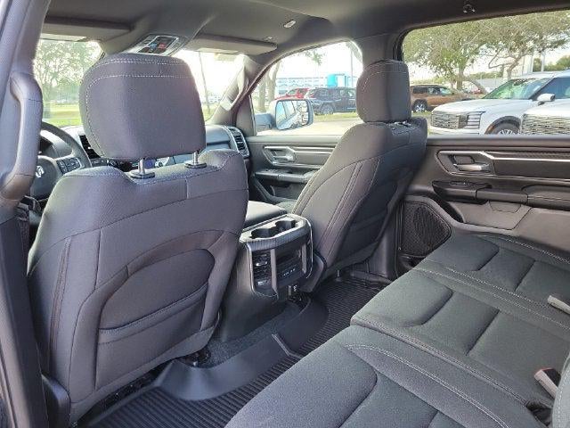 2027 RAM 1500 Big Horn/Lone Star