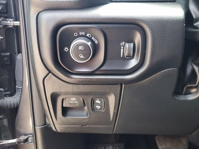 2025 RAM 1500 Lone Star Crew Cab 4x4 5'7' Box