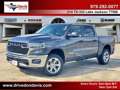 2026 RAM Ram 1500 RAM 1500 LONE STAR CREW CAB 4X4 5'7' BOX