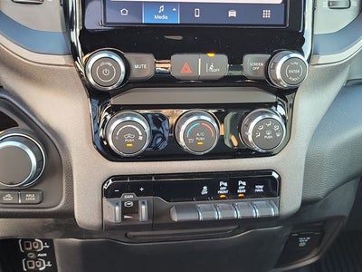 2026 RAM 1500 RAM 1500 WARLOCK CREW CAB 4X4 5'7' BOX