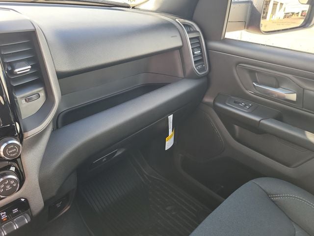 2026 RAM 1500 RAM 1500 WARLOCK CREW CAB 4X4 5'7' BOX