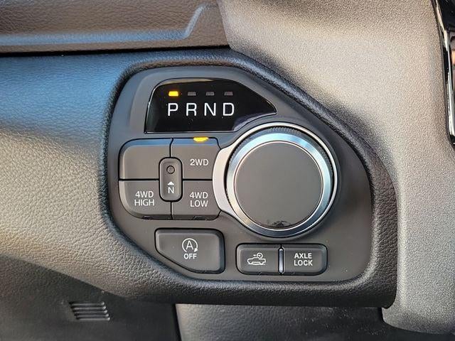 2026 RAM 1500 RAM 1500 WARLOCK CREW CAB 4X4 5'7' BOX