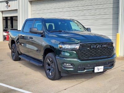 2026 RAM Ram 1500 RAM 1500 EXPRESS CREW CAB 4X4 5'7' BOX