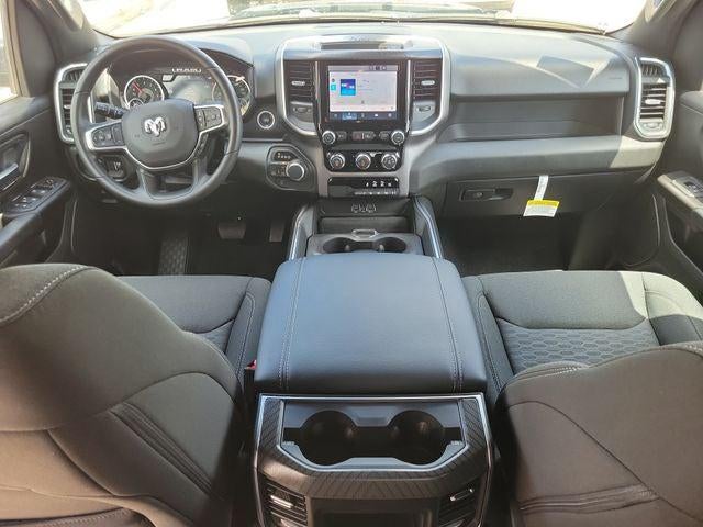 2026 RAM 1500 RAM 1500 EXPRESS CREW CAB 4X4 5'7' BOX