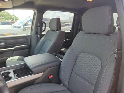 2026 RAM 1500 RAM 1500 EXPRESS CREW CAB 4X4 5'7' BOX
