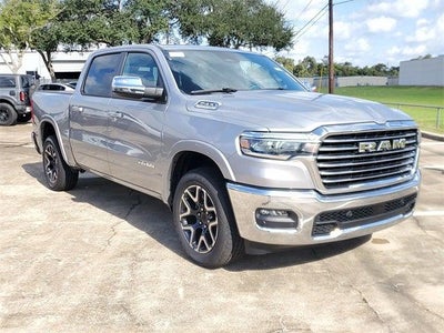 2026 RAM Ram 1500 RAM 1500 LARAMIE CREW CAB 4X4 5'7' BOX