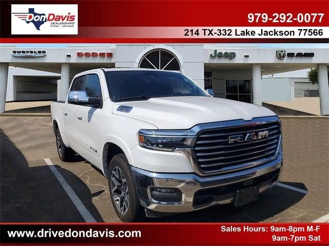 2025 RAM 1500 Laramie Crew Cab 4x4 5'7' Box