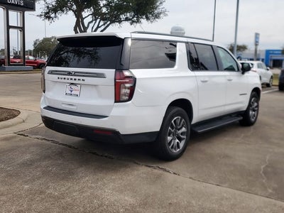 2022 Chevrolet Suburban 4WD Z71