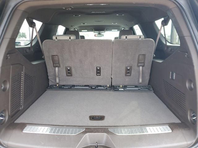 2022 Chevrolet Suburban 4WD Z71