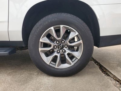 2022 Chevrolet Suburban 4WD Z71