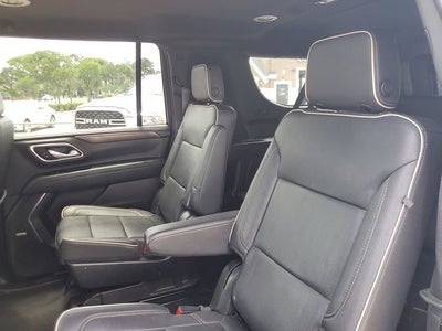 2023 Chevrolet Suburban 4WD Premier