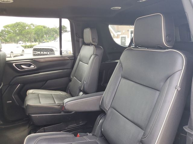 2023 Chevrolet Suburban 4WD Premier