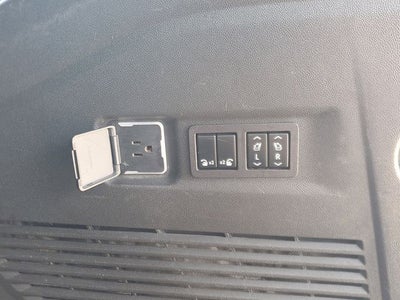 2023 Chevrolet Suburban 4WD Premier