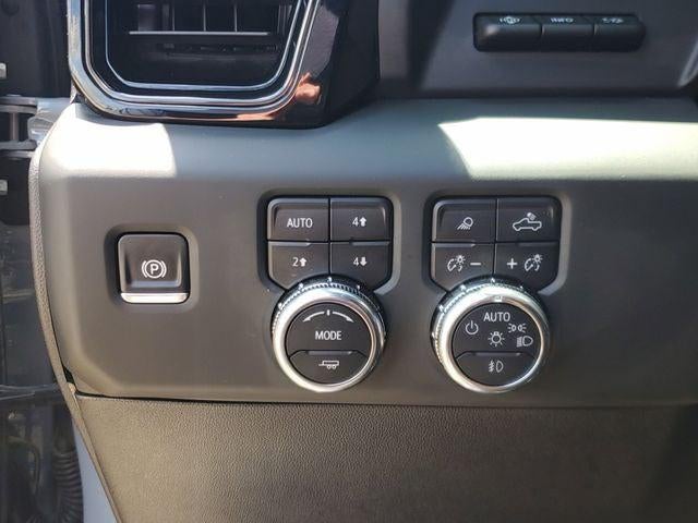 2024 GMC Sierra 2500HD 4WD Crew Cab Standard Bed AT4X