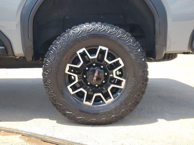2024 GMC Sierra 2500HD 4WD Crew Cab Standard Bed AT4X