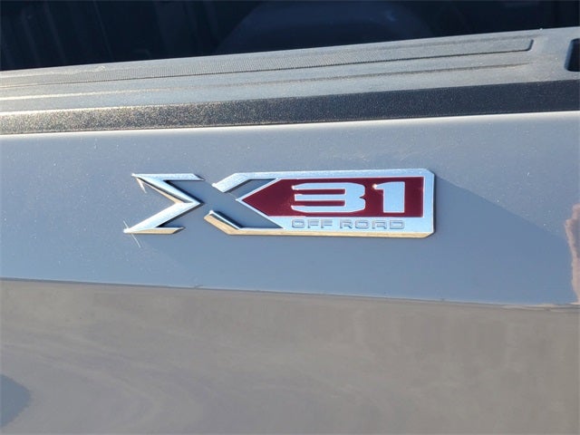 2024 GMC Sierra 1500 4WD Crew Cab Short Box Elevation with 3SB