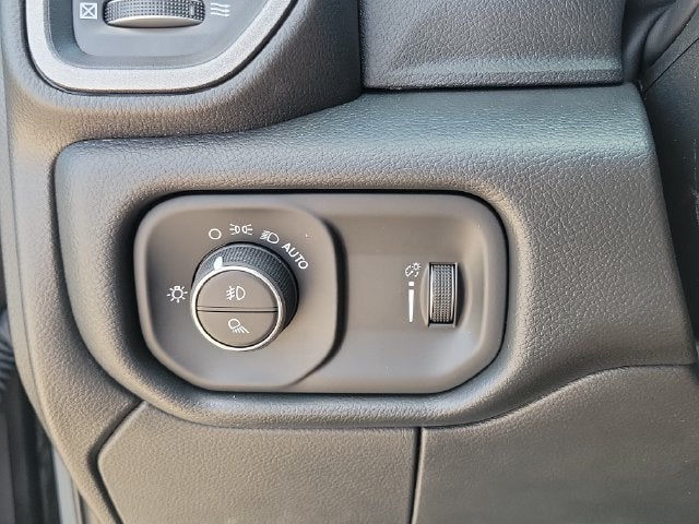 2027 RAM 2500 Black Express
