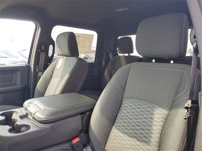 2026 RAM Ram 2500 RAM 2500 BLACK EXPRESS CREW CAB 4X4 6'4' BOX