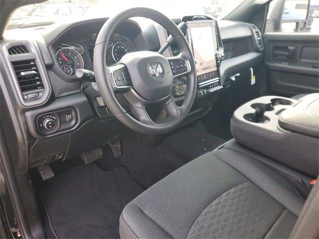 2026 RAM Ram 2500 RAM 2500 BLACK EXPRESS CREW CAB 4X4 6'4' BOX