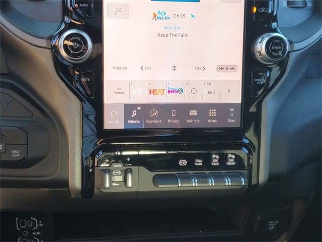 2026 RAM Ram 2500 RAM 2500 BLACK EXPRESS CREW CAB 4X4 6'4' BOX