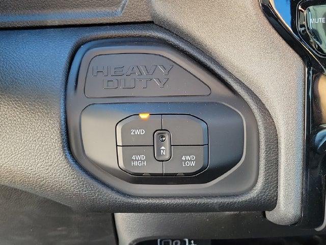 2027 RAM Ram 3500 RAM 3500 TRADESMAN CREW CAB 4X4 8' BOX