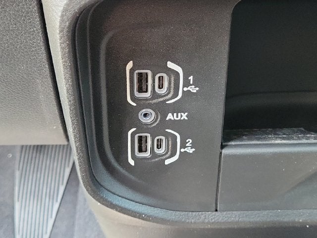 2027 RAM Ram 3500 RAM 3500 TRADESMAN CREW CAB 4X4 8' BOX