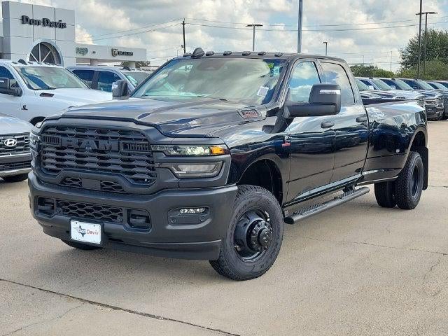 2027 RAM Ram 3500 RAM 3500 TRADESMAN CREW CAB 4X4 8' BOX
