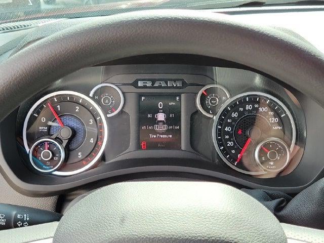 2027 RAM Ram 3500 RAM 3500 TRADESMAN CREW CAB 4X4 8' BOX