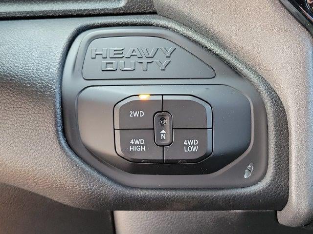 2027 RAM Ram 3500 RAM 3500 TRADESMAN CREW CAB 4X4 8' BOX