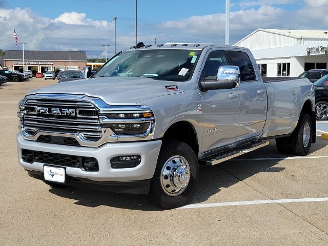 2027 RAM Ram 3500 RAM 3500 LARAMIE CREW CAB 4X4 8' BOX