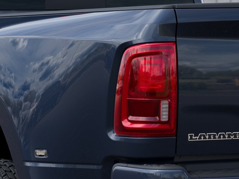 2027 RAM Ram 3500 RAM 3500 LARAMIE CREW CAB 4X4 8' BOX