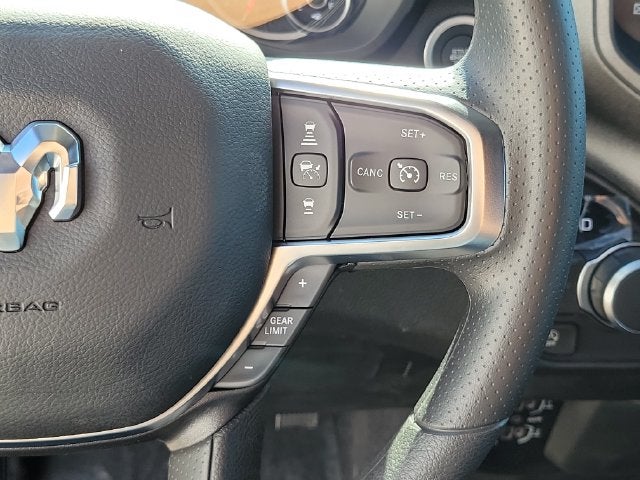 2027 RAM Ram 1500 RAM 1500 EXPRESS CREW CAB 4X2 5'7' BOX