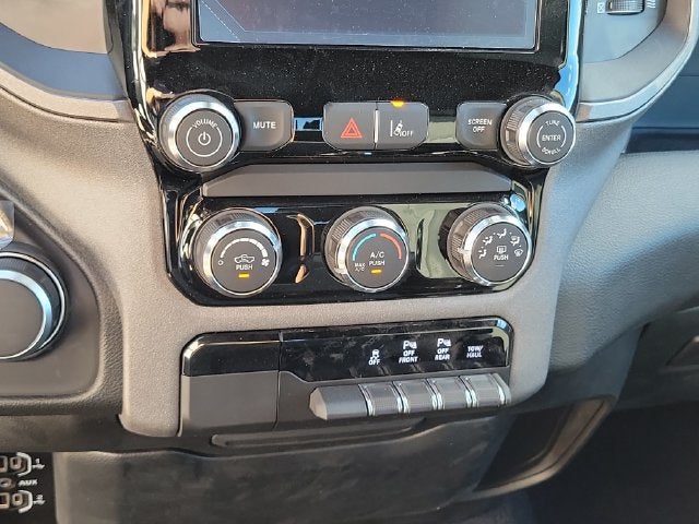 2027 RAM Ram 1500 RAM 1500 EXPRESS CREW CAB 4X2 5'7' BOX
