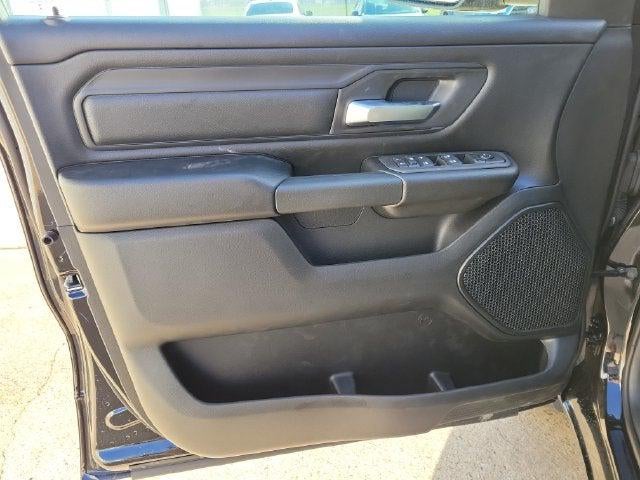 2027 RAM Ram 1500 RAM 1500 EXPRESS CREW CAB 4X2 5'7' BOX