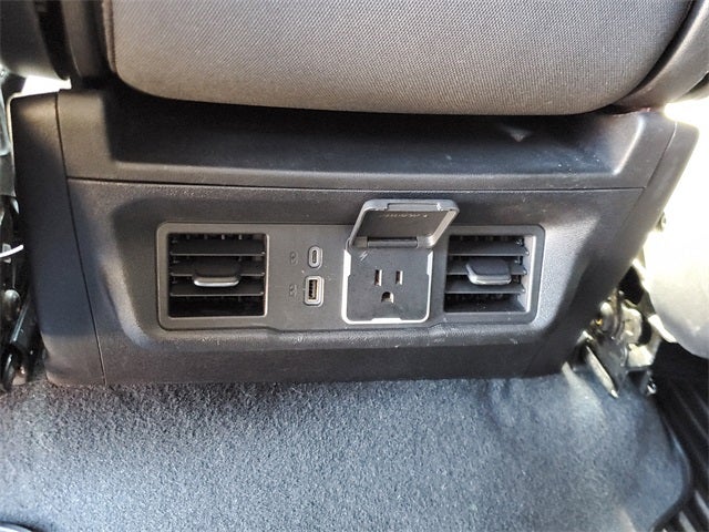 2024 GMC Sierra 1500 4WD Crew Cab Short Box Elevation with 3SB