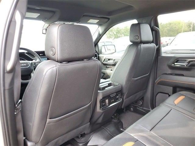 2022 GMC Sierra 1500 4WD Crew Cab Short Box AT4