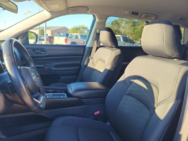 2024 Nissan Pathfinder SV FWD