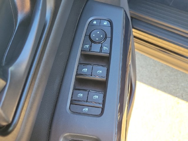 2024 Nissan Pathfinder SV FWD