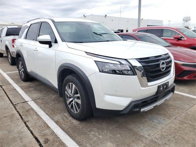 2025 Nissan Pathfinder SL FWD