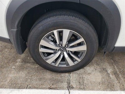 2025 Nissan Pathfinder SL FWD