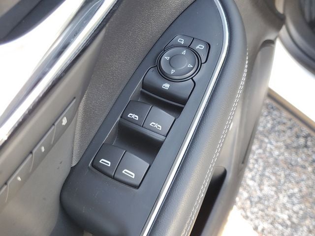 2022 Buick Envision FWD Essence