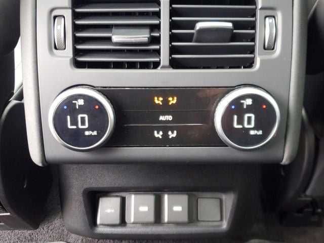 2024 Land Rover Discovery P300 S